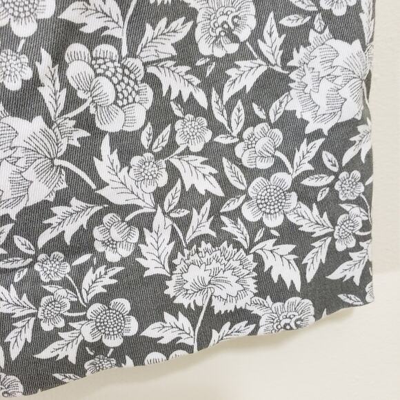 J. Crew factory stretch floral print shorts gray chino shorts woman's size 6 - Picture 4 of 9